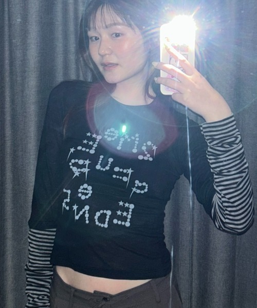 JEANASIS(ジーナシス)の「【25quee】ソデキリカエシアーTEE LS/655820(Tシャツ/カットソー・レディース・ブラック系その他/ブルー系その他/ホワイト系その他・FREE)」の3枚目の写真