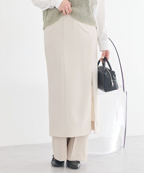 earth music&ecology（アースミュージックアンドエコロジー）の「ジップスリットIラインスカート（スカート・レディース・ブラック/ベージュ/グレー・M/S）」の3枚目の写真