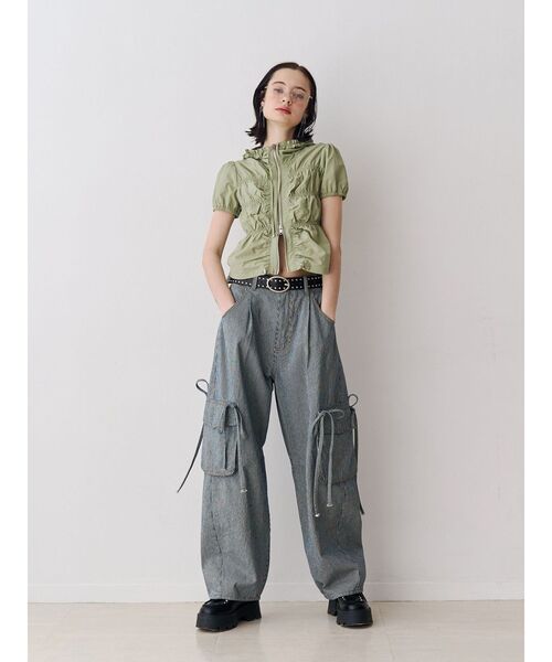 jouetie（ジュエティ）の「ルーズポケットリボンデニム【セットアップ対応】（デニムパンツ・レディース・ブルー/ブラック/インディゴブルー・MEDIUM）」の6枚目の写真