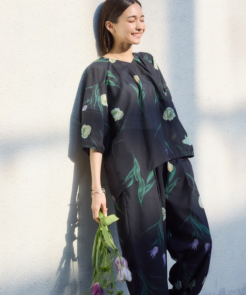 KATHARINE ROSS（キャサリンロス）の「【KATHARINE ROSS】チューリッププリントブラウス（シャツ/ブラウス・レディース・ネイビー/アイボリー・FREE）」の13枚目の写真