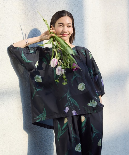 KATHARINE ROSS（キャサリンロス）の「【KATHARINE ROSS】チューリッププリントブラウス（シャツ/ブラウス・レディース・ネイビー/アイボリー・FREE）」の9枚目の写真