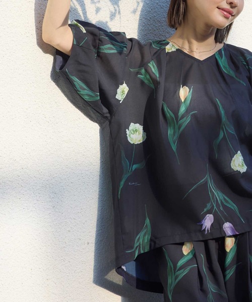 KATHARINE ROSS（キャサリンロス）の「【KATHARINE ROSS】チューリッププリントブラウス（シャツ/ブラウス・レディース・ネイビー/アイボリー・FREE）」の14枚目の写真