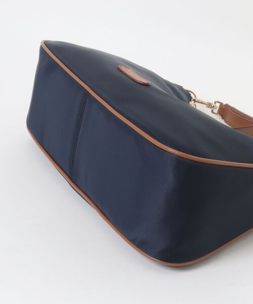 COLEHAAN 肩がけバック　ネイビー　袋付き セール】ジョディー ナイロン ショルダー バッグ womens（ショルダー