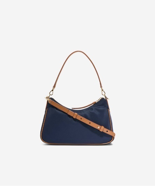 COLE HAAN(コールハーン)の「ジョディー ナイロン ショルダー バッグ womens(ショルダーバッグ・レディース・ネイビー・OSFA)」の2枚目の写真