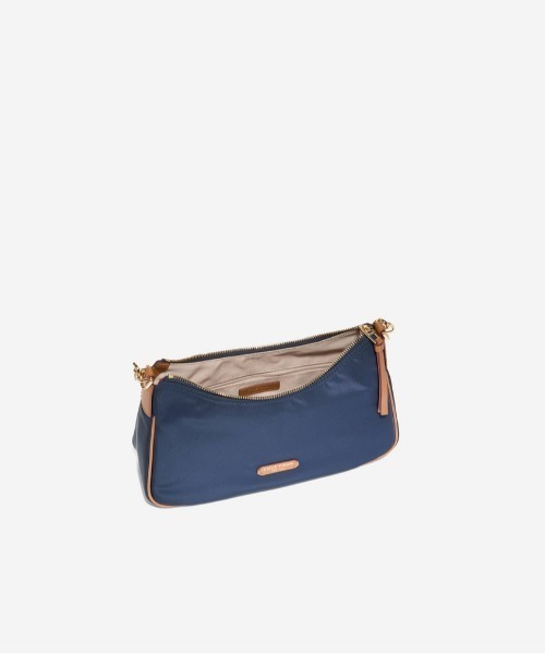 COLE HAAN(コールハーン)の「ジョディー ナイロン ショルダー バッグ womens(ショルダーバッグ・レディース・ネイビー・OSFA)」の4枚目の写真