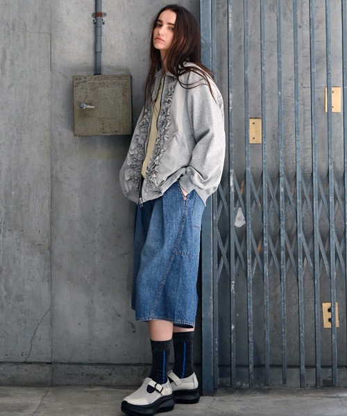 H.A.K（ハク）の「ドレープデニムガウチョパンツ（デニムパンツ・レディース・ネイビー/ブルー・1/2）」の4枚目の写真