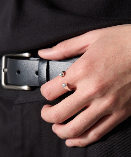 MAISON CLUB(メゾンクラブ)の「【MAISON CLUB】Square Cut Open Ring(リング・メンズ・シルバー・ 19/17/15 )」の3枚目の写真