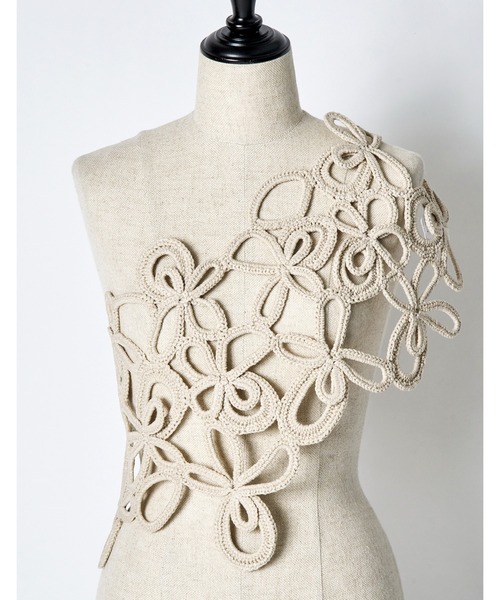 RUMCHE(ラムシェ)の「Flower Bond Yarn Belt / フラワーボンドヤーンベルト(ベルト・レディース・ブラック/ベージュ・FREE)」の12枚目の写真