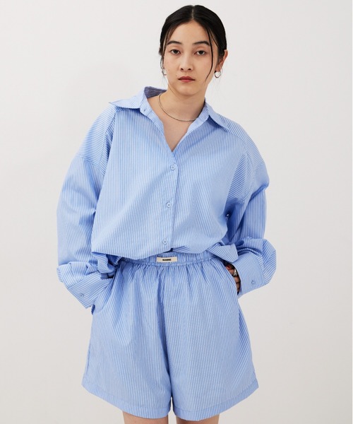 HANNE(アン)の「ストライプシャツセットアップ(シャツ/ブラウス・レディース・ブルー/ネイビー・FREE)」の1枚目の写真