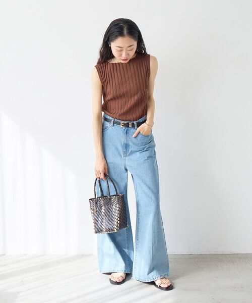 le.coeur blanc(ルクールブラン)の「ボートネックノースリリブニット(ニット/セーター・レディース・ブラウン/オフホワイト/オレンジ/ブラック/グレイッシュベージュ・38)」の13枚目の写真