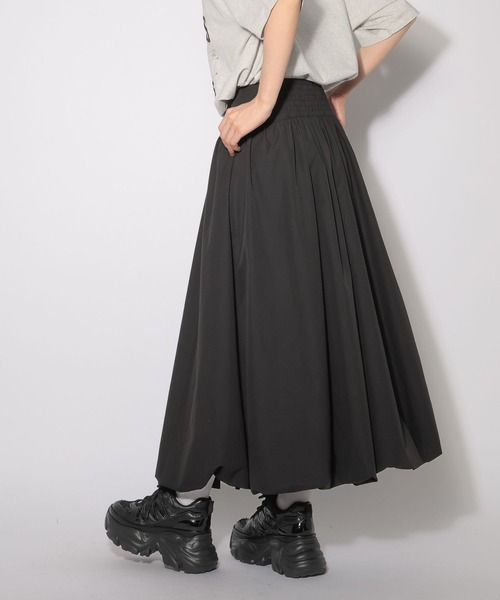 PAGEBOY（ページボーイ）の「ZIPバルーンロングスカート（スカート・レディース・ブラック/チャコールグレー・FREE）」の6枚目の写真