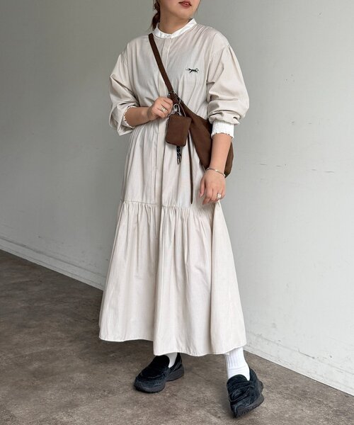 PENNEYS（ぺニーズ）の「【PENNEYS】ティアードシャツワンピース（ワンピース・レディース・サックスブルー/ベージュ/イエロー/チャコールグレー・FREE）」の2枚目の写真