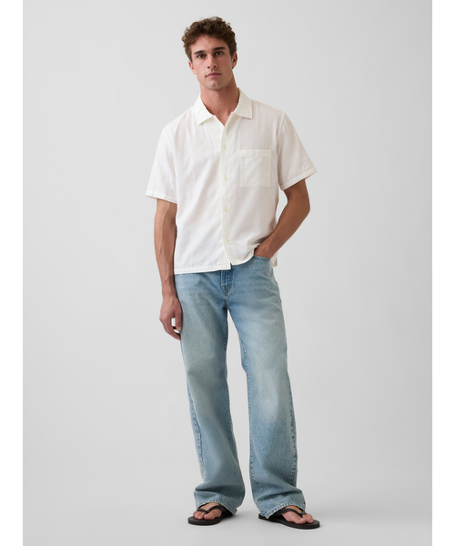GAP(ギャップ)の「ドビー リラックスフィット ストレートヘムシャツ(シャツ/ブラウス・メンズ・ホワイト/ブラック・XS/S/M/L/XL)」の5枚目の写真