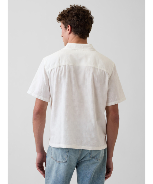 GAP(ギャップ)の「ドビー リラックスフィット ストレートヘムシャツ(シャツ/ブラウス・メンズ・ホワイト/ブラック・XS/S/M/L/XL)」の7枚目の写真