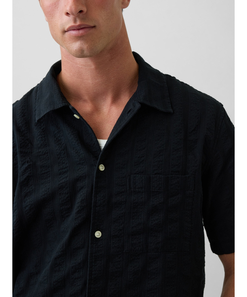 GAP(ギャップ)の「ドビー リラックスフィット ストレートヘムシャツ(シャツ/ブラウス・メンズ・ホワイト/ブラック・XS/S/M/L/XL)」の10枚目の写真