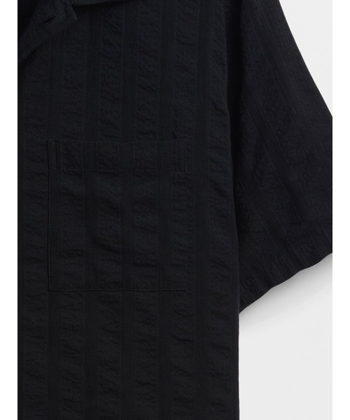 GAP(ギャップ)の「ドビー リラックスフィット ストレートヘムシャツ(シャツ/ブラウス・メンズ・ホワイト/ブラック・XS/S/M/L/XL)」の3枚目の写真