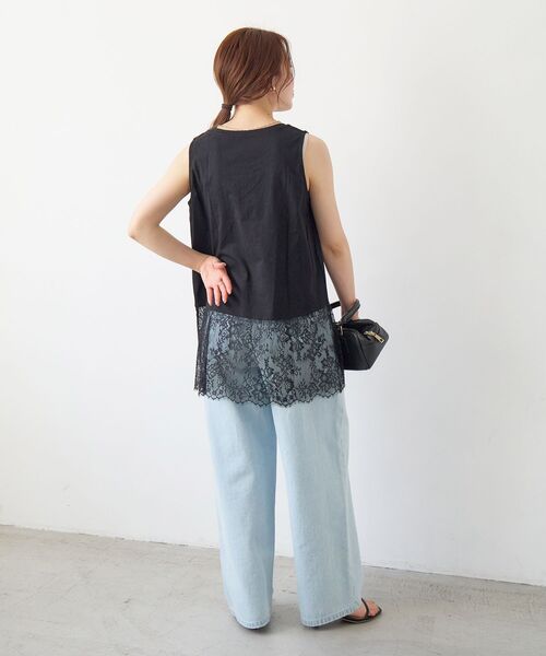 le.coeur blanc（ルクールブラン）の「裾レースタンク（タンクトップ・レディース・オフホワイト/ブラック・38）」の6枚目の写真