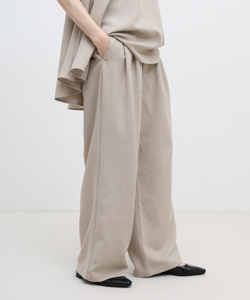 select MOCA(セレクトモカ)の「リネンタッチタックワイドパンツ【セットアップ対応可】(スラックス・レディース・ベージュ/ブラウン/ブラック・LARGE/MEDIUM)」の1枚目の写真