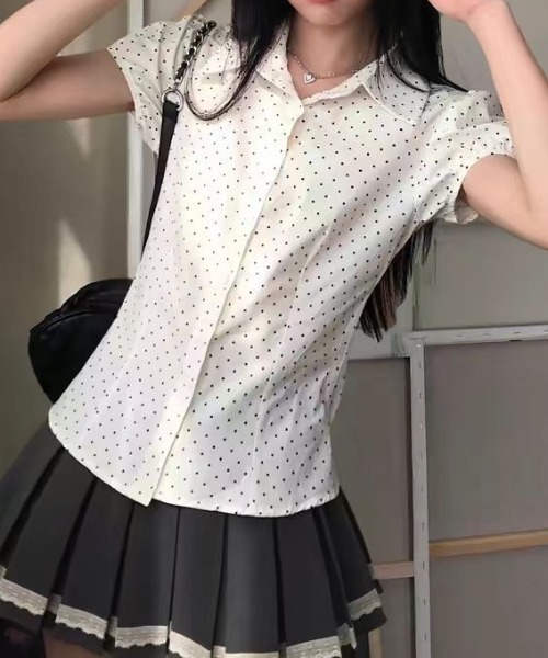 LADY LIKE(レディライク)の「【春夏新作】ピンドット柄パフスリーブ半袖シャツ(シャツ/ブラウス・レディース・ホワイト/ブラック/ピンク・M/S/L)」の9枚目の写真