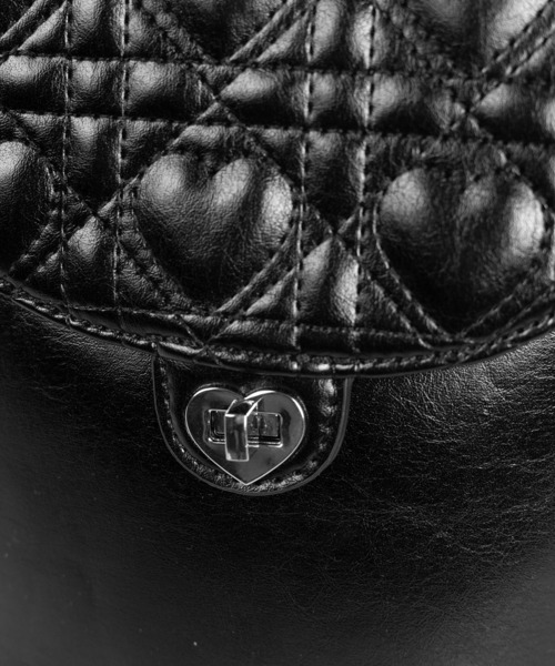 me+em select(ミームセレクト)の「ハートキルティングチェーンミニリュック / heart quilted chain mini backpack ※※(ショルダーバッグ・レディース・ブラック/アイボリー/ピンク・FREE)」の18枚目の写真