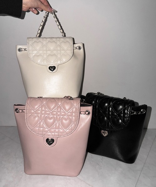 me+em select(ミームセレクト)の「ハートキルティングチェーンミニリュック / heart quilted chain mini backpack ※※(ショルダーバッグ・レディース・ブラック/アイボリー/ピンク・FREE)」の11枚目の写真
