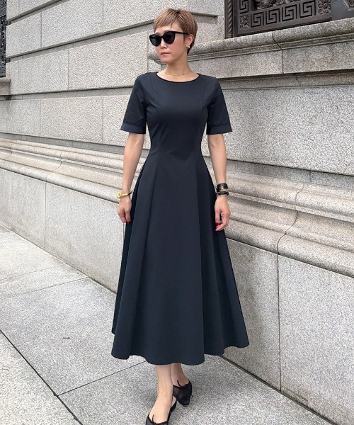 JENNE(ジェンヌ)の「袖グログランカットソーワンピース(ワンピース・レディース・ブラック/ネイビー・MEDIUM/SMALL/LARGE)」の2枚目の写真