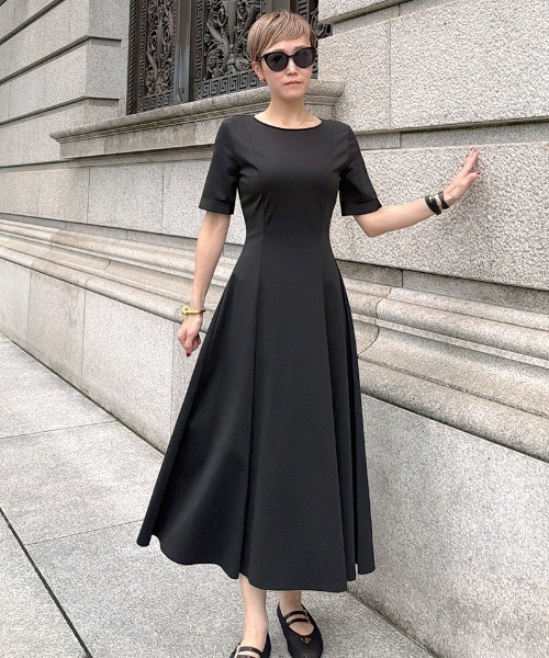 JENNE(ジェンヌ)の「袖グログランカットソーワンピース(ワンピース・レディース・ブラック/ネイビー・MEDIUM/SMALL/LARGE)」の9枚目の写真