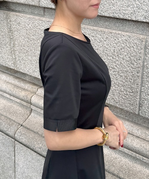 JENNE(ジェンヌ)の「袖グログランカットソーワンピース(ワンピース・レディース・ブラック/ネイビー・MEDIUM/SMALL/LARGE)」の10枚目の写真