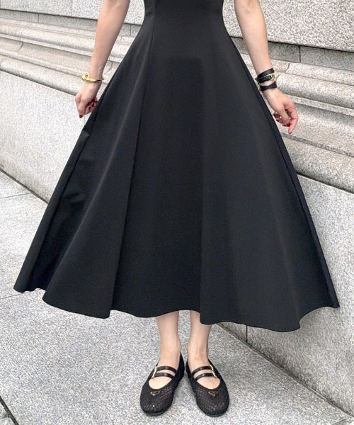 JENNE(ジェンヌ)の「袖グログランカットソーワンピース(ワンピース・レディース・ブラック/ネイビー・MEDIUM/SMALL/LARGE)」の11枚目の写真