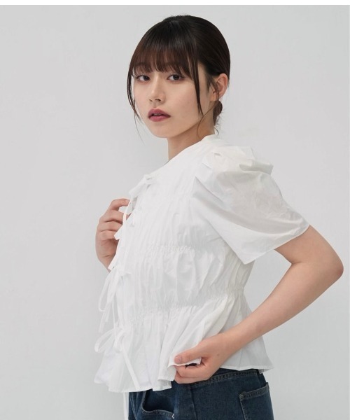 Enewd nina(エニュードニーナ)の「front ribbon blouse(シャツ/ブラウス・レディース・ホワイト・FREE)」の6枚目の写真