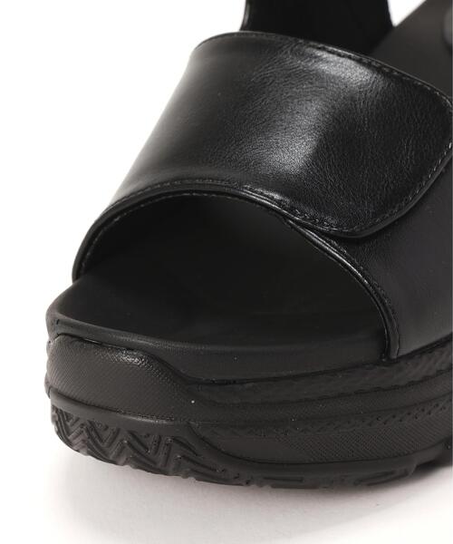 FREE'S MART（フリーズマート）の「エア入りサンダル（スニーカー・レディース・ブラウン/ブラック・MEDIUM/SMALL）」の7枚目の写真