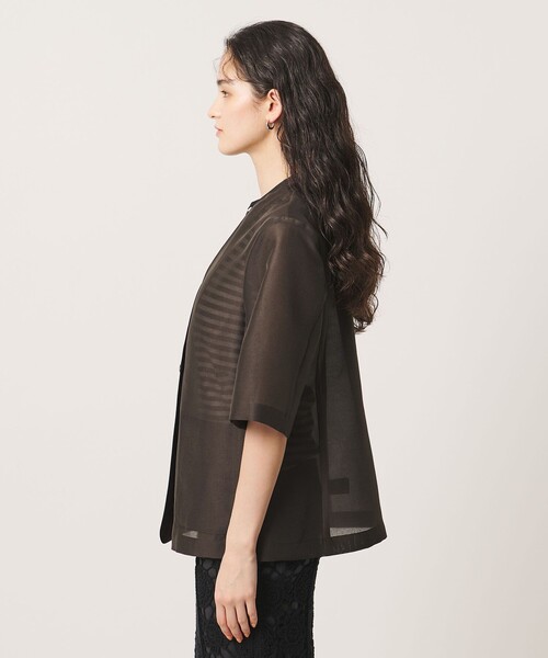 UNITED ARROWS（ユナイテッドアローズ）の「シアー ノーラペル ハーフスリーブ ジャケット ‐ウォッシャブル‐（テーラードジャケット・レディース・ダークブラウン/オフホワイト・38/36）」の9枚目の写真