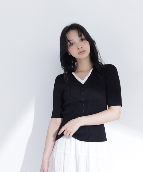 NATURAL BEAUTY BASIC（ナチュラルビューティーベーシック）の「レイヤードＶネックニット（ニット/セーター・レディース・イエロー系その他/グレー系その他/ブラック系その他2・ﾌﾘ-）」の5枚目の写真