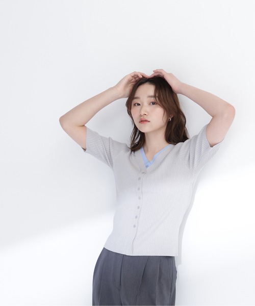 NATURAL BEAUTY BASIC（ナチュラルビューティーベーシック）の「レイヤードＶネックニット（ニット/セーター・レディース・イエロー系その他/グレー系その他/ブラック系その他2・ﾌﾘ-）」の12枚目の写真