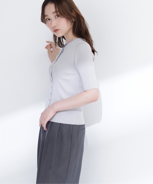 NATURAL BEAUTY BASIC（ナチュラルビューティーベーシック）の「レイヤードＶネックニット（ニット/セーター・レディース・イエロー系その他/グレー系その他/ブラック系その他2・ﾌﾘ-）」の14枚目の写真