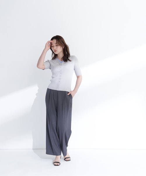 NATURAL BEAUTY BASIC（ナチュラルビューティーベーシック）の「レイヤードＶネックニット（ニット/セーター・レディース・イエロー系その他/グレー系その他/ブラック系その他2・ﾌﾘ-）」の17枚目の写真