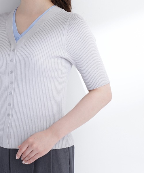 NATURAL BEAUTY BASIC（ナチュラルビューティーベーシック）の「レイヤードＶネックニット（ニット/セーター・レディース・イエロー系その他/グレー系その他/ブラック系その他2・ﾌﾘ-）」の22枚目の写真