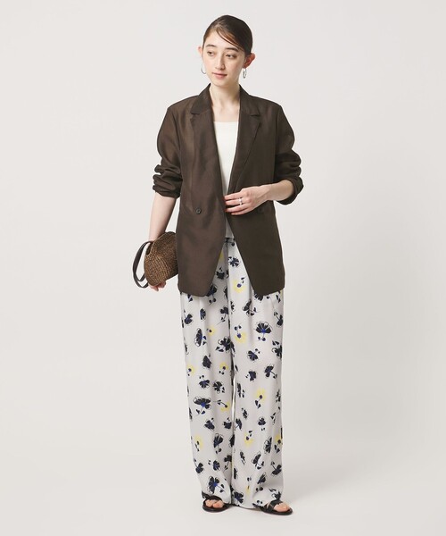 UNITED ARROWS(ユナイテッドアローズ)の「シアー テーラードジャケット ‐ウォッシャブル‐(テーラードジャケット・レディース・ライトブルー/ブラック/ダークブラウン・36/38)」の7枚目の写真