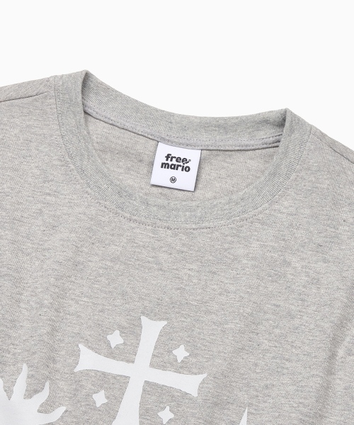 FREEMARIO（フリーマリオ）の「トリニティシンボルTシャツ[グレー]（Tシャツ/カットソー・レディース・グレー・SMALL/MEDIUM）」の4枚目の写真