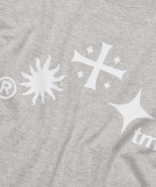 FREEMARIO（フリーマリオ）の「トリニティシンボルTシャツ[グレー]（Tシャツ/カットソー・レディース・グレー・SMALL/MEDIUM）」の5枚目の写真
