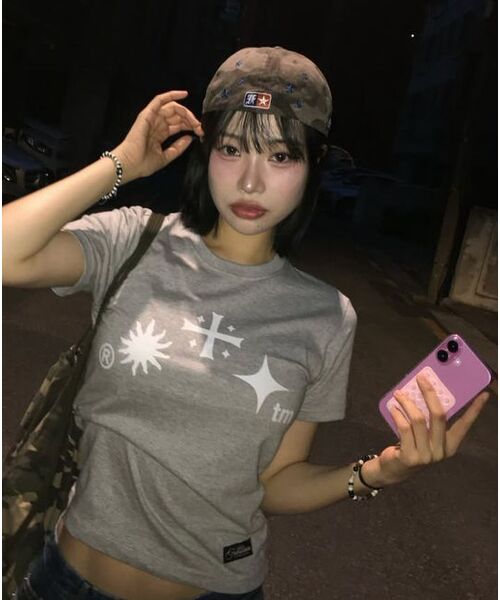 FREEMARIO（フリーマリオ）の「トリニティシンボルTシャツ[グレー]（Tシャツ/カットソー・レディース・グレー・SMALL/MEDIUM）」の8枚目の写真