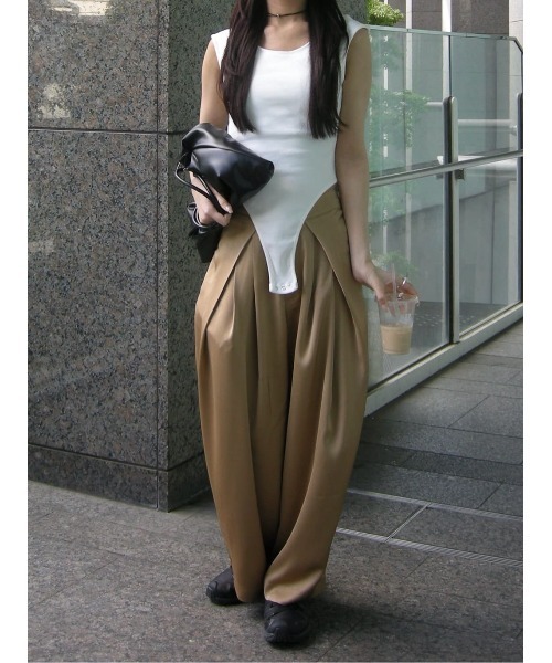 STYLEMIXER（スタイルミキサー）の「サテンラップワイドパンツ（その他パンツ・レディース・グレー/ベージュ/ネイビー・SMALL/MEDIUM）」の15枚目の写真