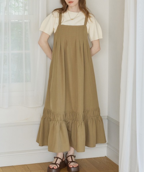 OLUN(オルン)の「front tuck belt cami onepiece/フロントタックベルトキャミワンピース(ワンピース・レディース・アイボリー/ブラウン/ベージュ・MEDIUM/SMALL)」の3枚目の写真