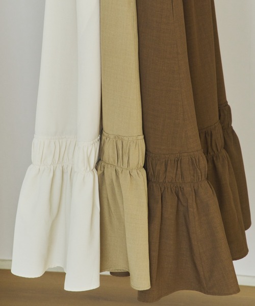 OLUN(オルン)の「front tuck belt cami onepiece/フロントタックベルトキャミワンピース(ワンピース・レディース・アイボリー/ブラウン/ベージュ・MEDIUM/SMALL)」の5枚目の写真