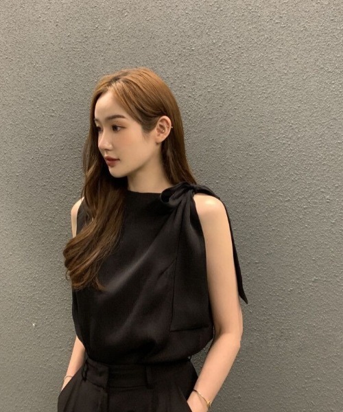 FAVORITO(ファヴォリート)の「リボントップス(その他トップス・レディース・ブラック/オフホワイト/ベージュ・F)」の7枚目の写真