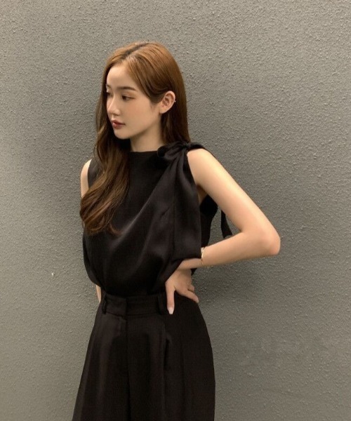 FAVORITO(ファヴォリート)の「リボントップス(その他トップス・レディース・ブラック/オフホワイト/ベージュ・F)」の9枚目の写真