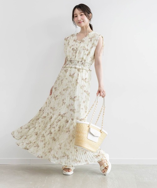 RANDA(ランダ)の「プリーツティアードシフォンワンピース(ワンピース・レディース・ブルー/グリーン/ピンク・1/0)」の2枚目の写真