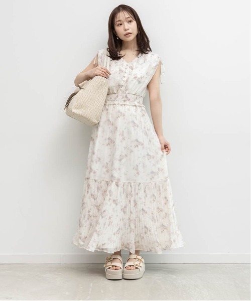 RANDA(ランダ)の「プリーツティアードシフォンワンピース(ワンピース・レディース・ブルー/グリーン/ピンク・1/0)」の7枚目の写真