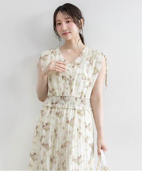 RANDA(ランダ)の「プリーツティアードシフォンワンピース(ワンピース・レディース・ブルー/グリーン/ピンク・1/0)」の10枚目の写真