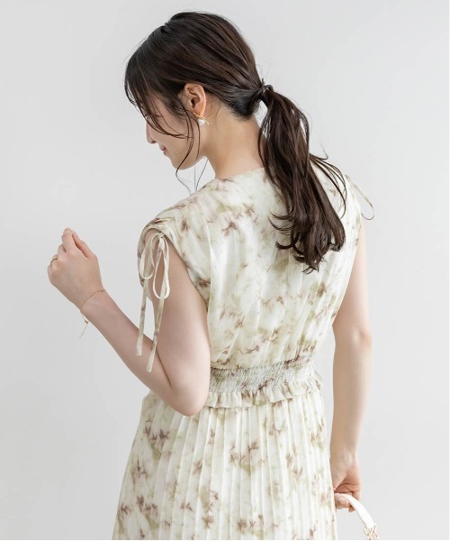 RANDA(ランダ)の「プリーツティアードシフォンワンピース(ワンピース・レディース・ブルー/グリーン/ピンク・1/0)」の12枚目の写真